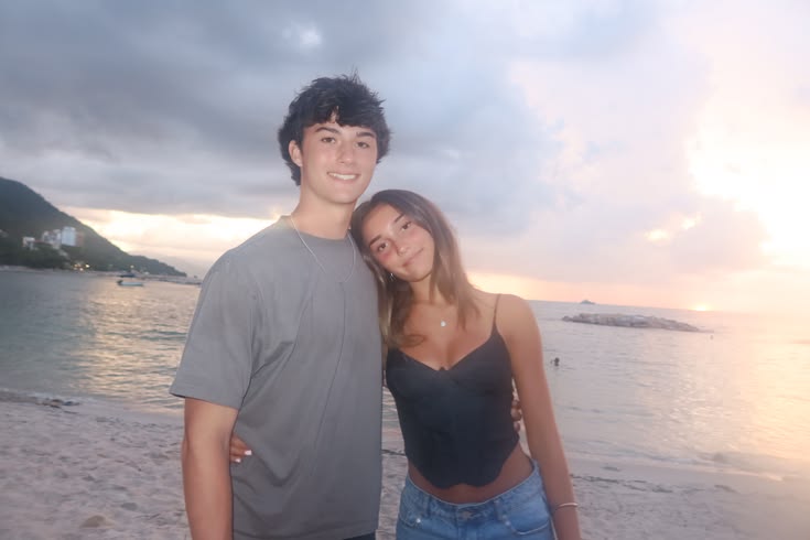 files/Mexico_with_boyfriend.jpg